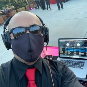 Meet your Posher, Ely